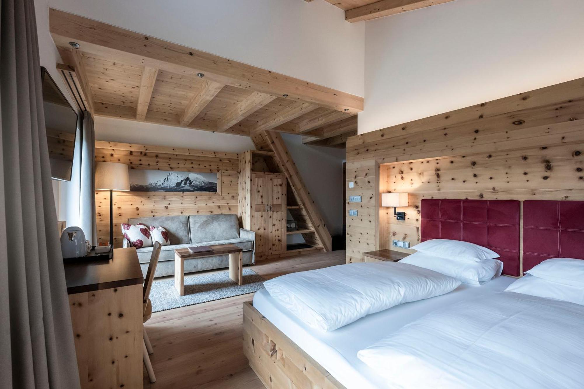 Dolmites Nature Hotel Vigilerhof Siusi Esterno foto