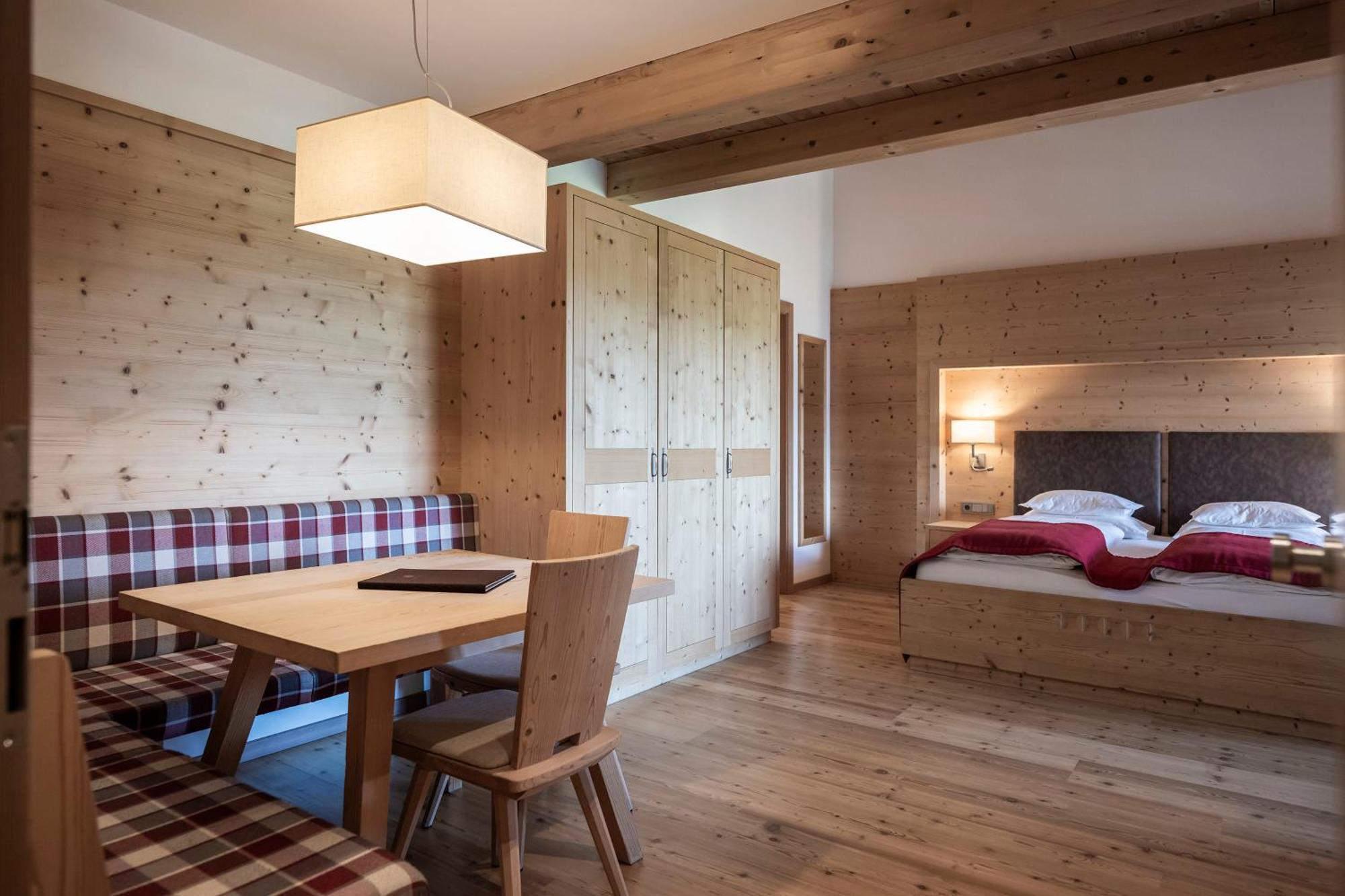 Dolmites Nature Hotel Vigilerhof Siusi Esterno foto